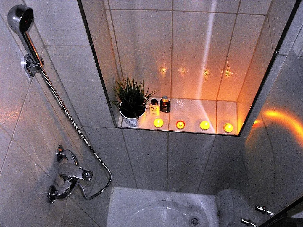 Central Budapest Apartment 0*,  Hungría