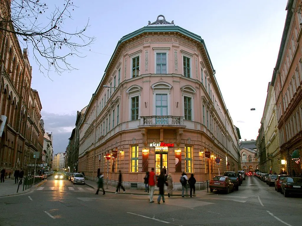 Central Budapest Apartment